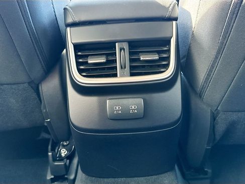 Used 2022 Subaru Outback Premium AWD/4WD image 31