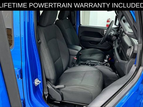 Used 2023 Jeep Wrangler Unlimited Sport AWD/4WD image 9