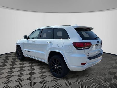 Certified 2021 Jeep Grand Cherokee Laredo X AWD/4WD image 5