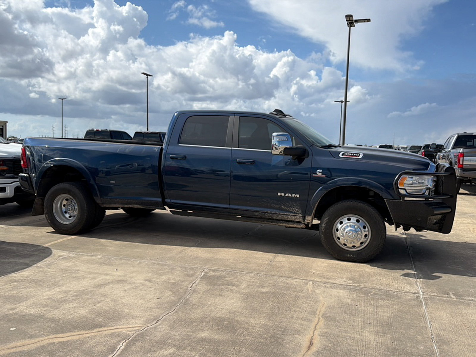 Used 2024 RAM 3500 Limited w/ Safety Group AWD/4WD image 9
