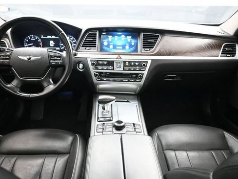 Used 2019 Genesis G80 5.0 Ultimate RWD image 16