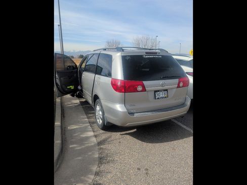 Used 2006 Toyota Sienna LE image 7