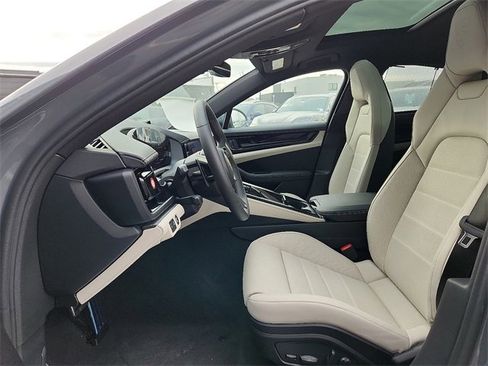 New 2026 Porsche Panamera 4 E-Hybrid image 15