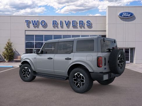 New 2026 Ford Bronco Outer Banks AWD/4WD image 4