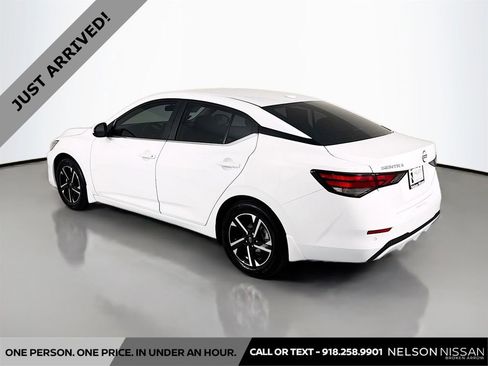 Certified 2025 Nissan Sentra SV FWD image 7