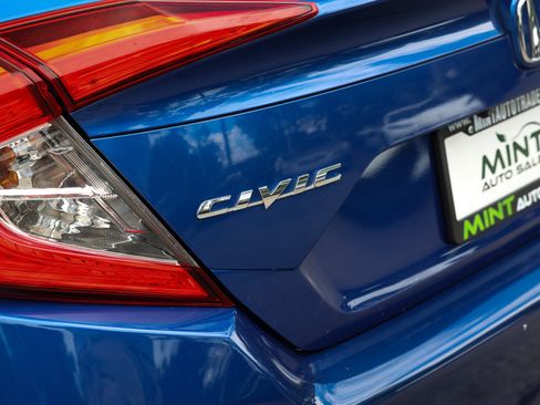 Used 2019 Honda Civic LX image 33