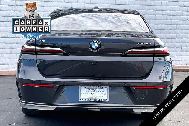 Used 2023 BMW i7 xDrive60 AWD/4WD image 3