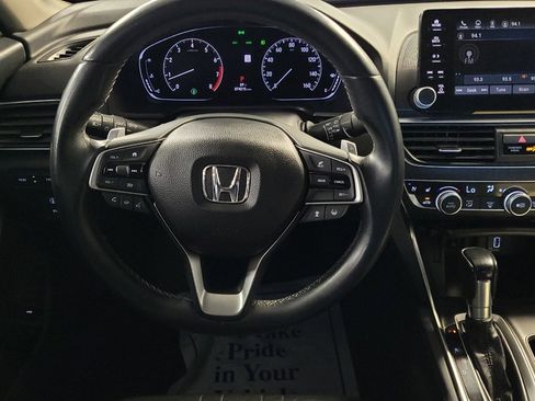 Used 2018 Honda Accord Touring image 22