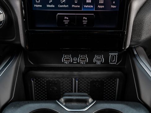 Used 2026 RAM 1500 Laramie w/ Night Edition image 27