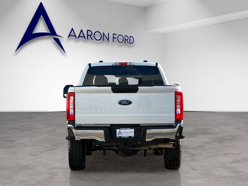 Used 2025 Ford F250 XLT image 4