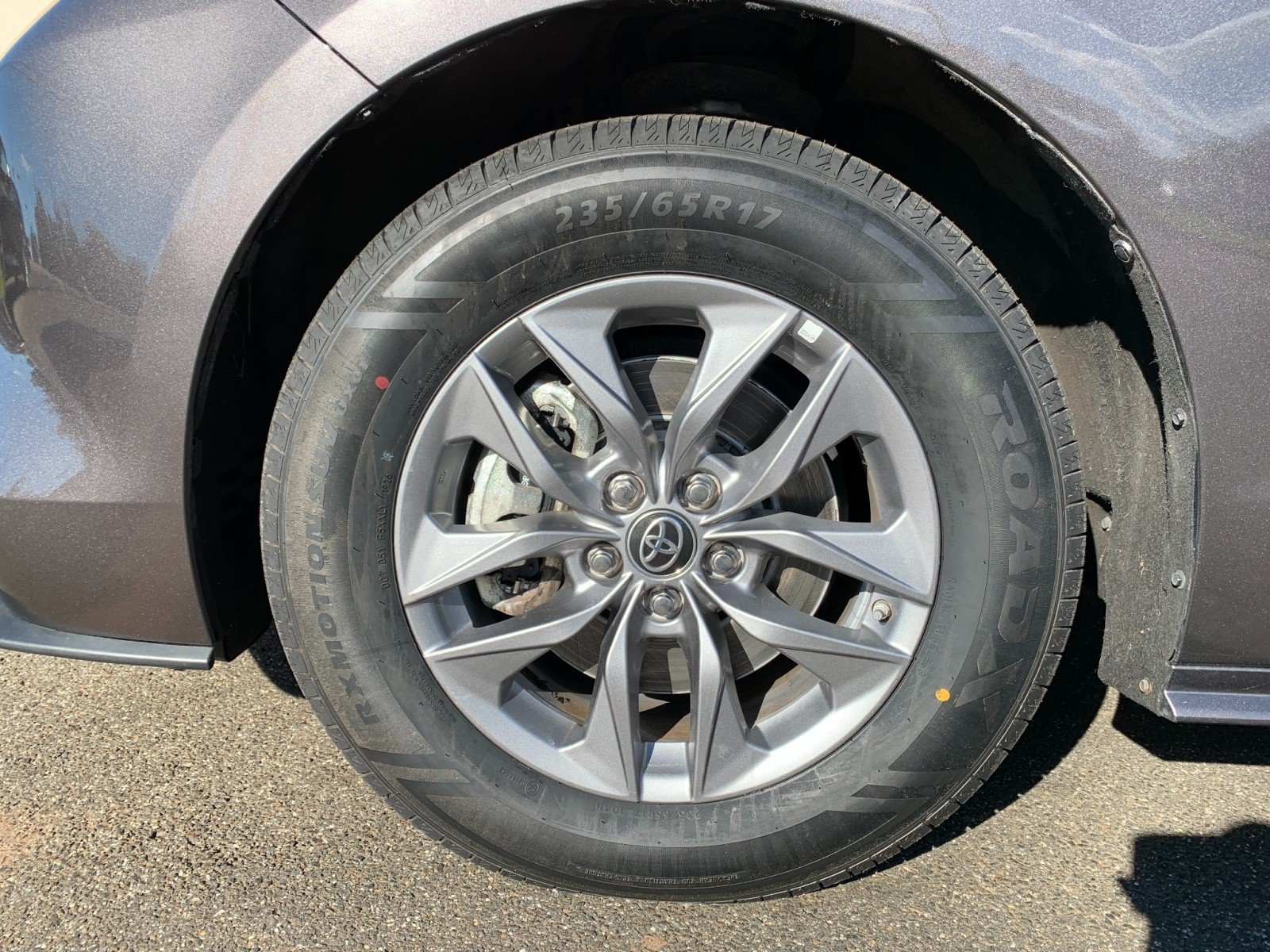 Used 2022 Toyota Sienna XLE AWD/4WD image 40