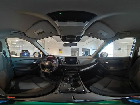 Used 2025 Nissan Rogue SV image 43