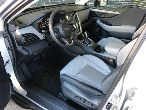 Certified 2025 Subaru Outback Premium w/ Popular Package #1A image 5