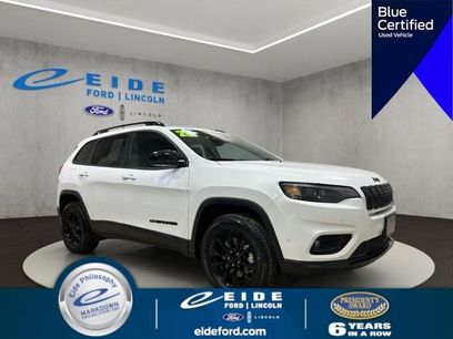 Used 2023 Jeep Cherokee Altitude Lux