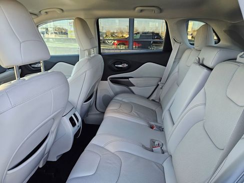 Used 2020 Jeep Cherokee Limited w/ Trailer Tow Group image 13