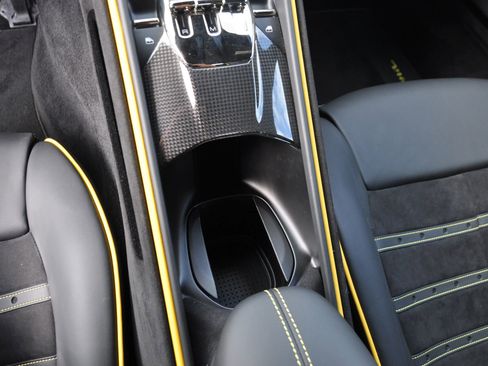 Used 2022 Ferrari Roma image 28