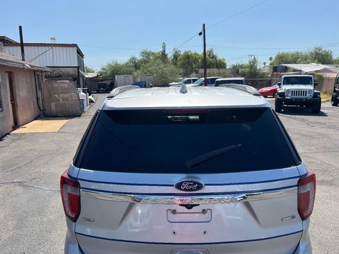 Used 2016 Ford Explorer XLT AWD/4WD image 50