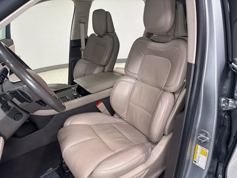 Used 2022 Lincoln Aviator Reserve w/ Equipment Group 201A image 15
