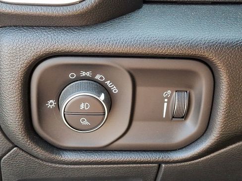 Used 2023 RAM 1500 Big Horn AWD/4WD image 26