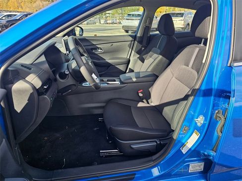 New 2025 Nissan Sentra SV w/ All-Weather Package image 18