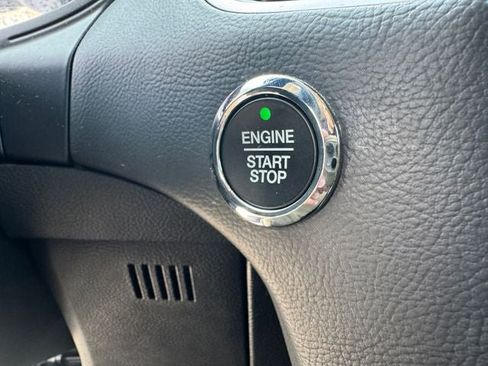 Used 2023 Ford Edge SE w/ Black Appearance Package image 23