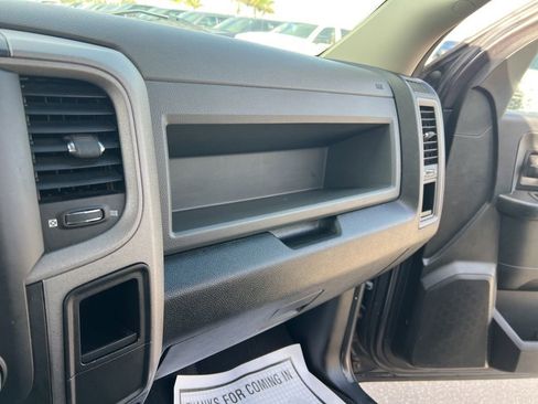 Used 2017 RAM 1500 Express image 52