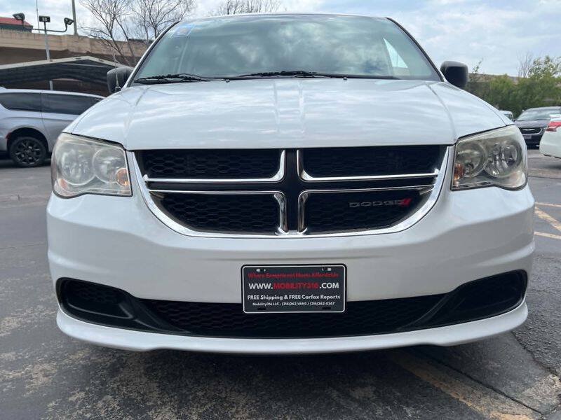 Used 2017 Dodge Grand Caravan SE w/ Power Window Group FWD image 9