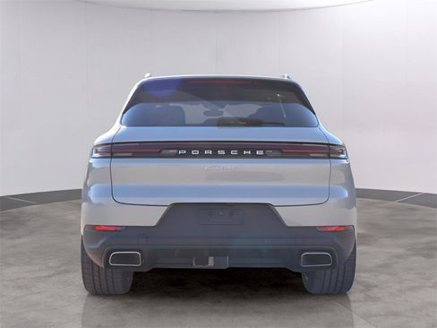 New 2026 Porsche Cayenne image 7