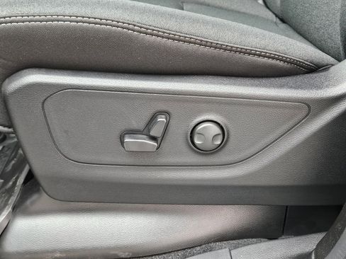 New 2026 RAM 1500 Big Horn AWD/4WD image 19