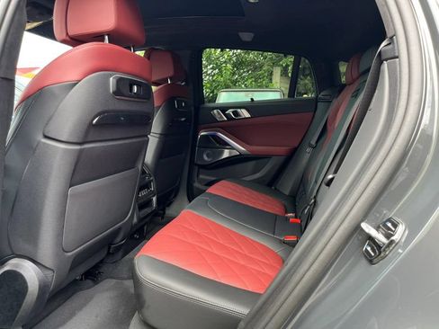 Used 2025 BMW X6 M60i AWD/4WD image 15