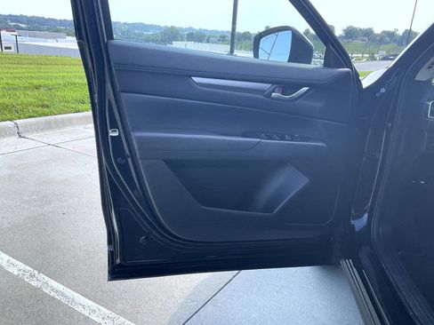 Used 2025 MAZDA CX-5 AWD 2.5 S w/ Preferred Package image 10