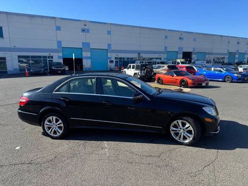 Used 2010 Mercedes-Benz E 350 4MATIC Sedan image 29