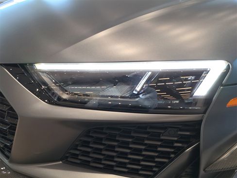 Used 2023 Audi R8 V10 GT image 32