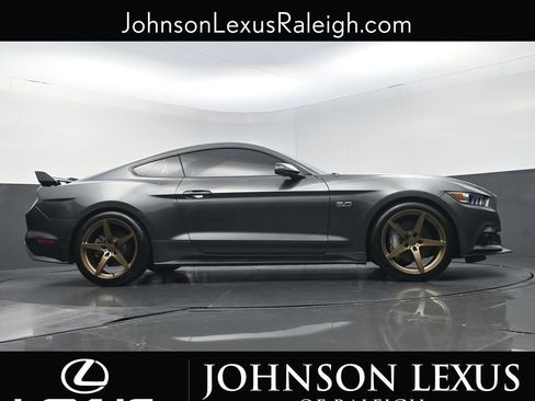Used 2016 Ford Mustang GT Premium w/ Equipment Group 401A RWD image 18