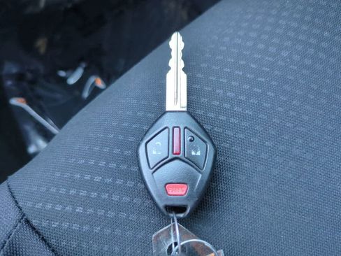 Used 2015 Mitsubishi Outlander Sport ES image 24