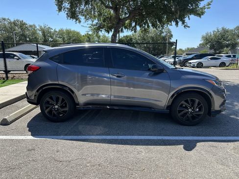 Used 2021 Honda HR-V Sport image 10