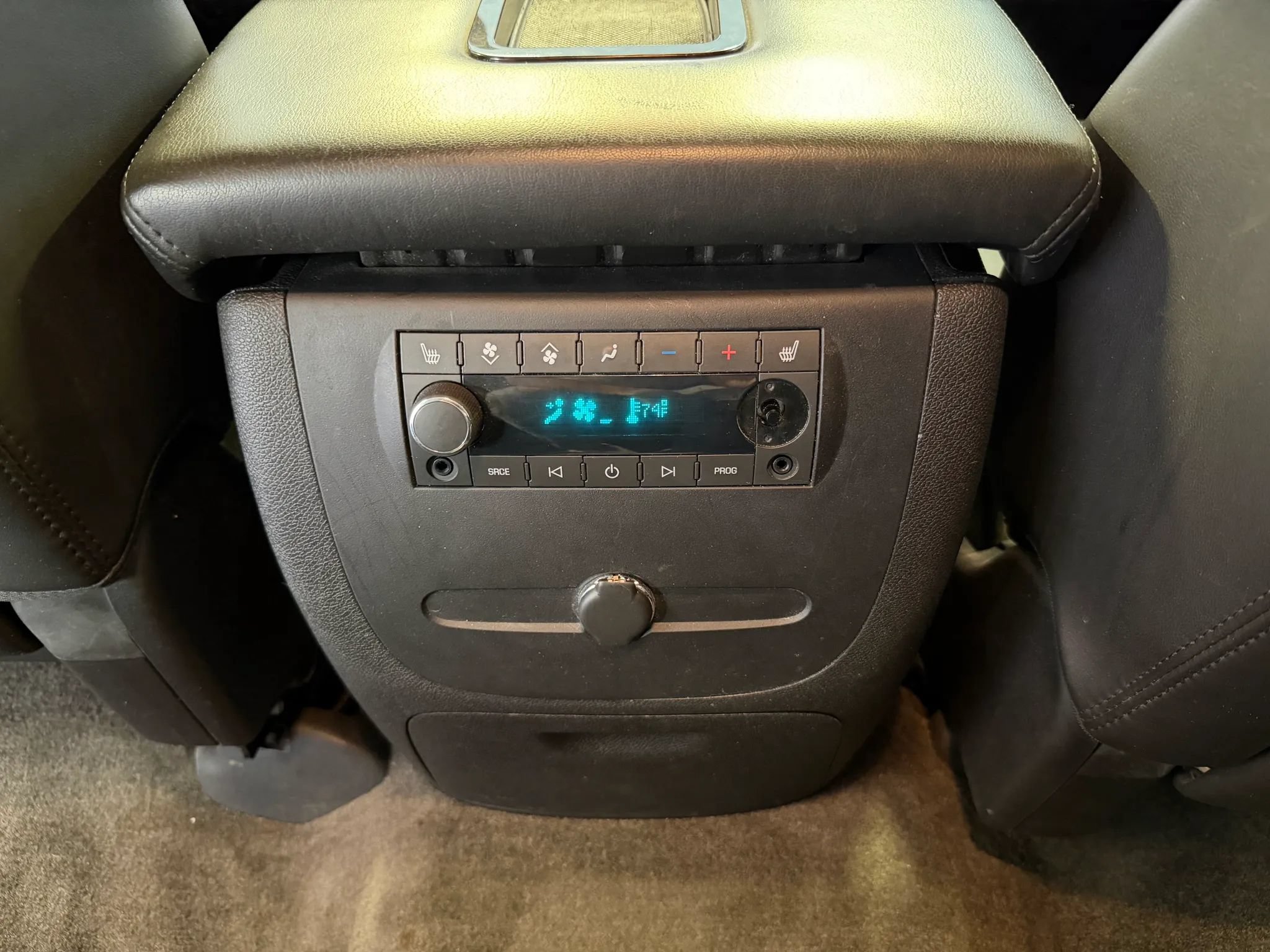 Used 2007 GMC Yukon Denali AWD/4WD image 34