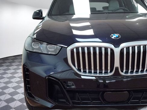 Used 2026 BMW X5 xDrive40i w/ M Sport Package image 19