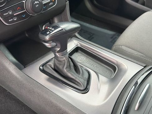 Used 2022 Dodge Charger SXT w/ Blacktop Package RWD image 30