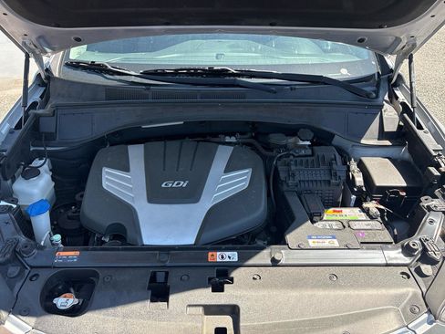 Used 2016 Hyundai Santa Fe Limited FWD image 21