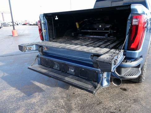 Certified 2024 GMC Sierra 2500 Denali Ultimate image 9