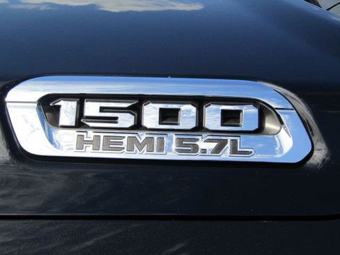 Used 2021 RAM 1500 Laramie w/ Chrome Appearance Group image 9