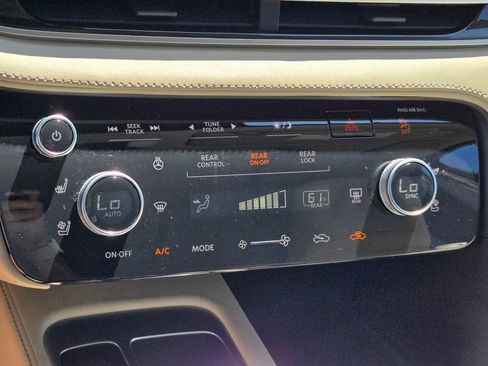 Used 2023 INFINITI QX60 Luxe w/ Cargo Package FWD image 26
