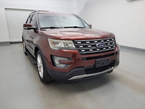 Used 2016 Ford Explorer Limited w/ Equipment Group 301A FWD image 14