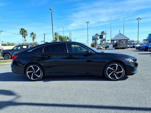 Used 2022 Honda Accord Sport image 9