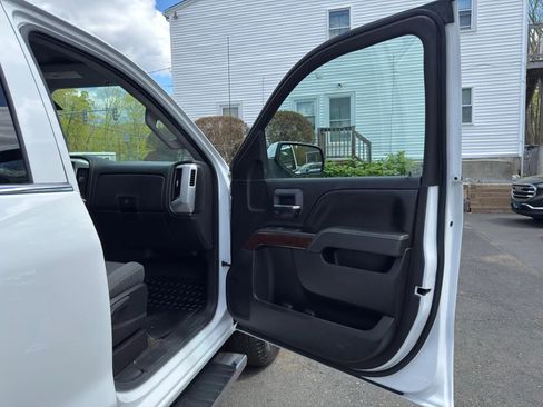 Used 2014 GMC Sierra 1500 SLE w/ SLE Value Package AWD/4WD image 18