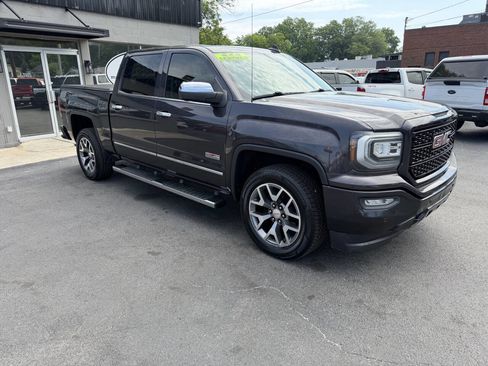 Used 2016 GMC Sierra 1500 SLT w/ All-Terrain Package AWD/4WD image 7