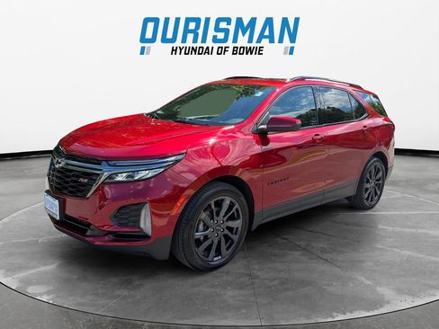 Used 2023 Chevrolet Equinox RS FWD image 2