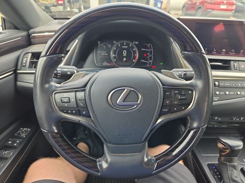 Used 2021 Lexus ES 250 w/ Premium Package AWD/4WD image 17