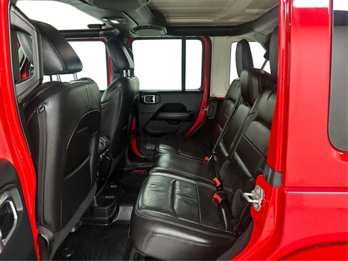 Used 2018 Jeep Wrangler Unlimited Sahara image 10